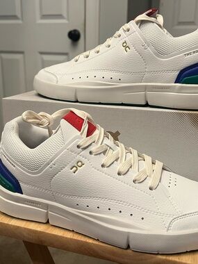 On Cloud Women’s The Roger Centre CourtWhite Leather Sneakers w/ Multicolor Heel